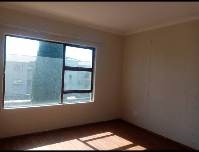 2 BEDROOM SECTIONAL TITLE FOR SALE IN EVELEIGH
